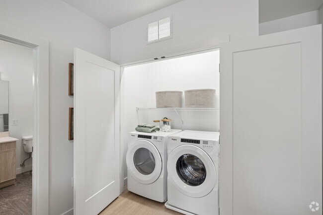 2BR, 2BA - 1,155SF - In-Unit Laundry
