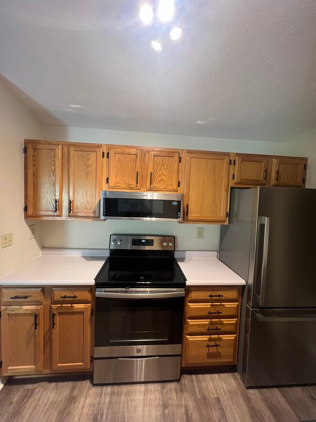 Photo - 230 Willowbrook Ct Unit 9