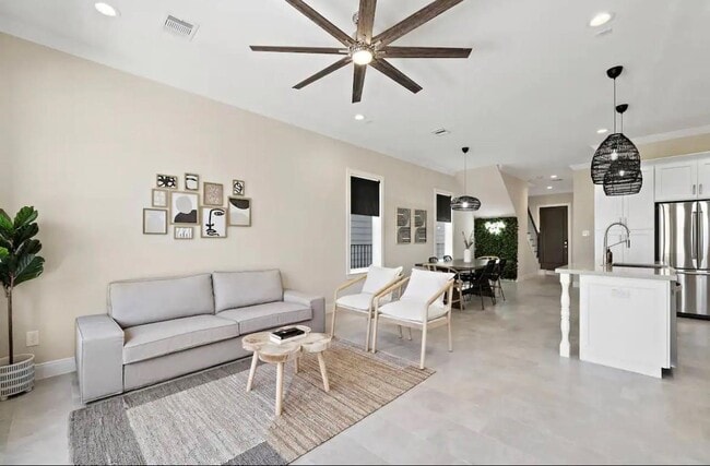 Photo - 3703b Bolin Rd