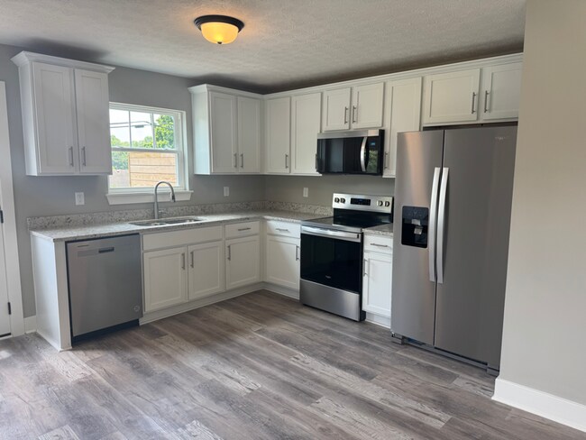 Photo - 8945 High St