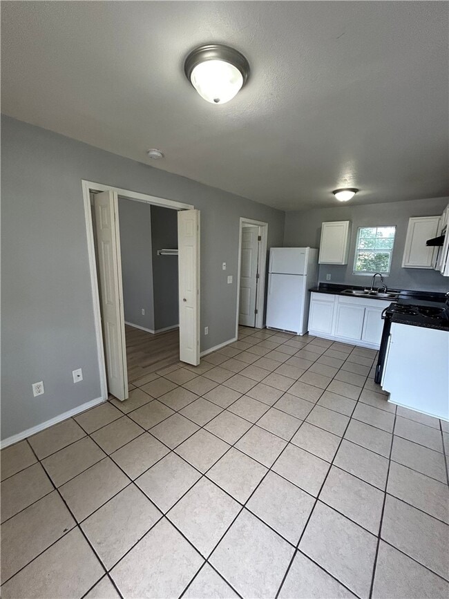 Photo - 1414 S Powell St Unit 101