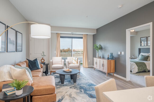 Apache - 1BR, 1BA - 765SF - Living Room - Vue North Apartments
