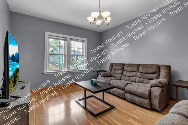 Photo - 238 Trenton Ave Unit 1