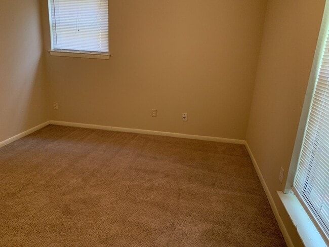 Photo - 618 Overbluff St