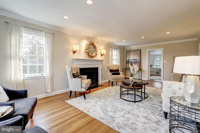 Photo - 1628 N Harrison St