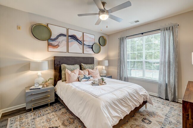 Photo - Centerview at Crossroads