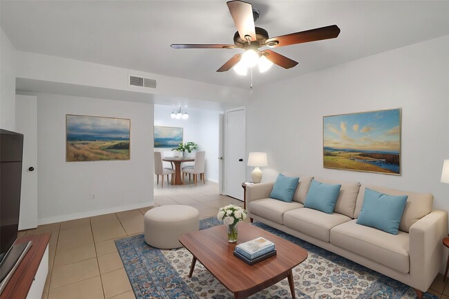 Building Photo - 5929 Queensloch Dr Unit 234