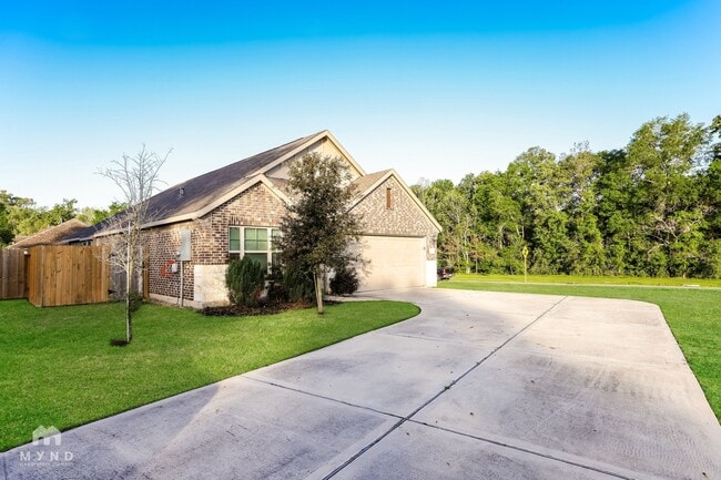 634 Batten Way