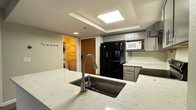 Photo - 545 Pierce St