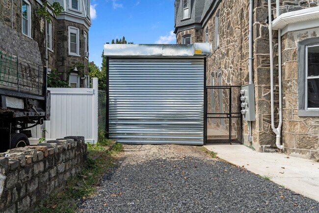 3412 N 19th St Unit 1