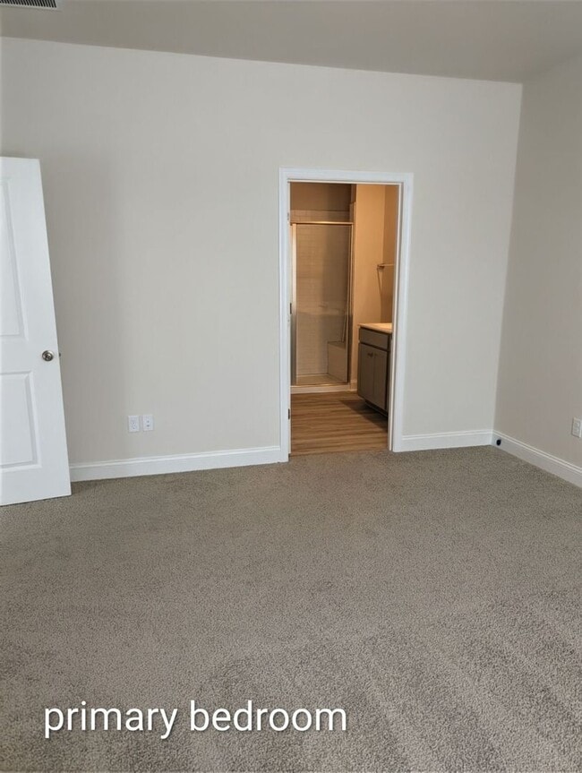 Photo - 15-17 Florence Sarah Ln