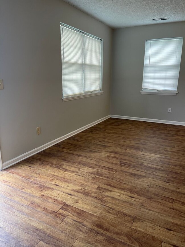 Photo - Duplex for Rent