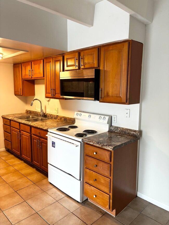 Photo - 728 Ohio Pike Unit 3