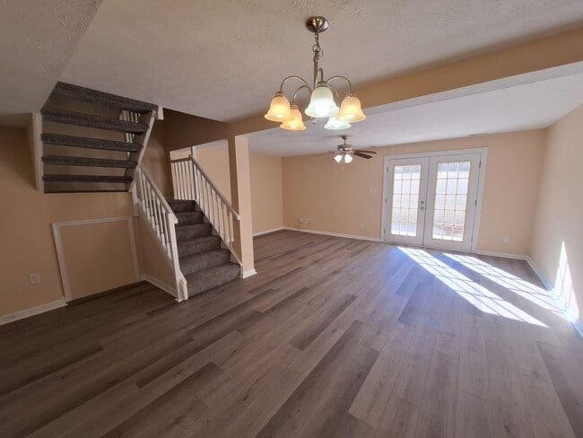 Photo - 501 Chanticlair Court