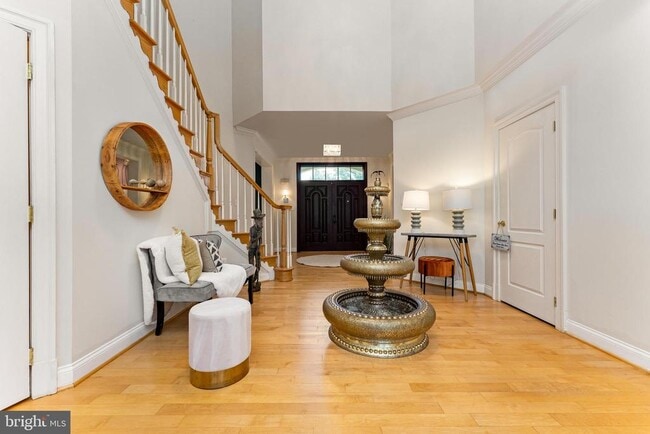 Photo - 1445 Mayhurst Blvd