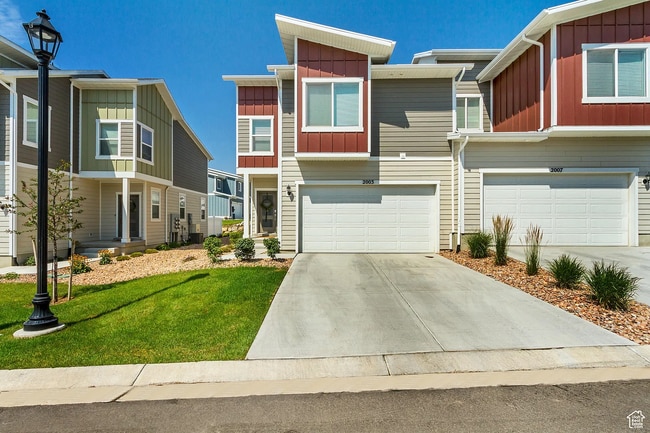 Building Photo - 2003 Red Yearling Dr