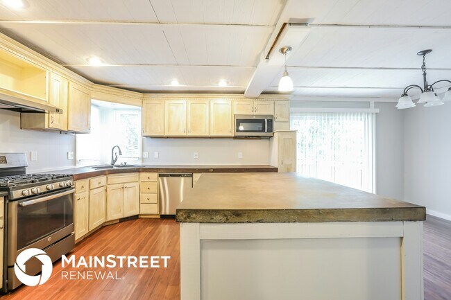 Photo - 1811 Patricia Dr