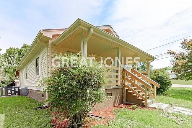 Photo - 506 7th Ave SW