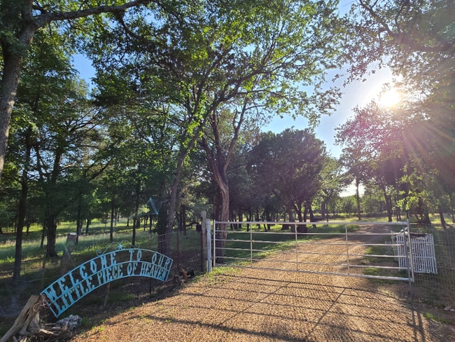 Photo - 606 Blessing Ranch Rd