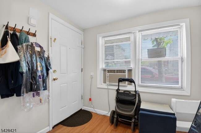 Photo - 1290 Baker St Unidad 1L
