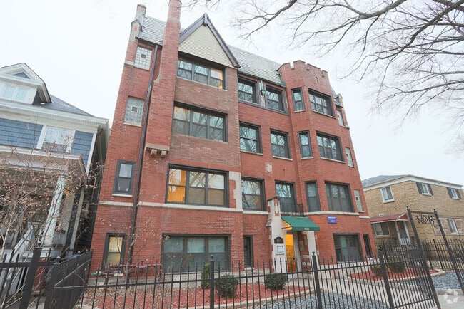 Building Photo - 4614 N Paulina St Unit A01C Rental