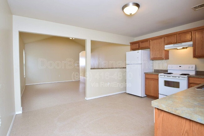 Photo - 6013 S Madison Pl