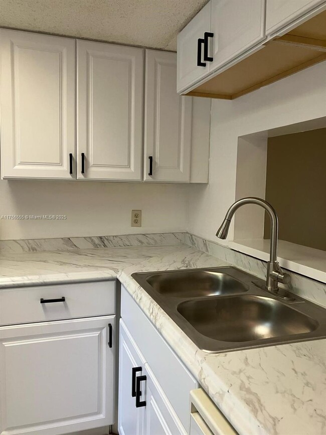 Photo - 5200 NW 31st Ave Condo