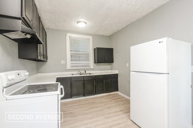 Photo - 3616 N Illinois St