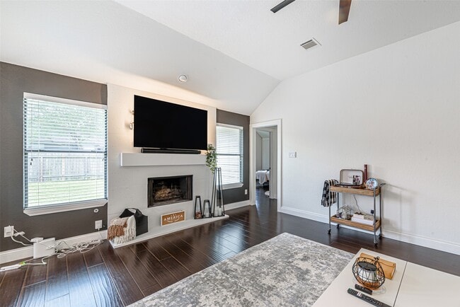 Photo - 7519 Stonesfield Pl