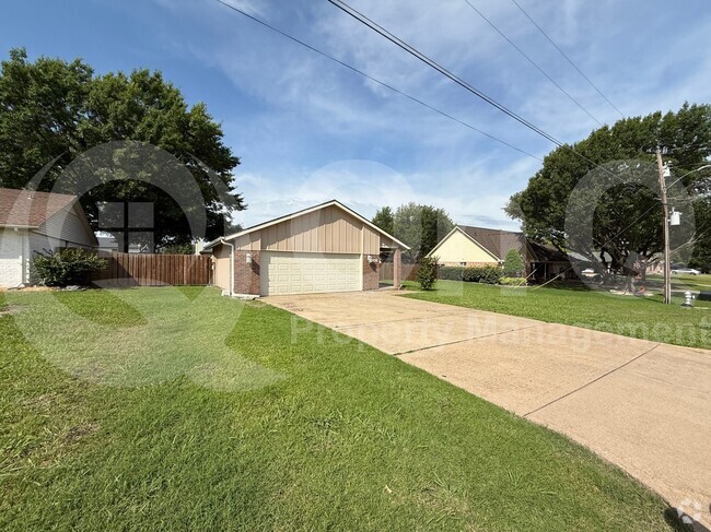 Building Photo - 408 Scenic Dr Rental