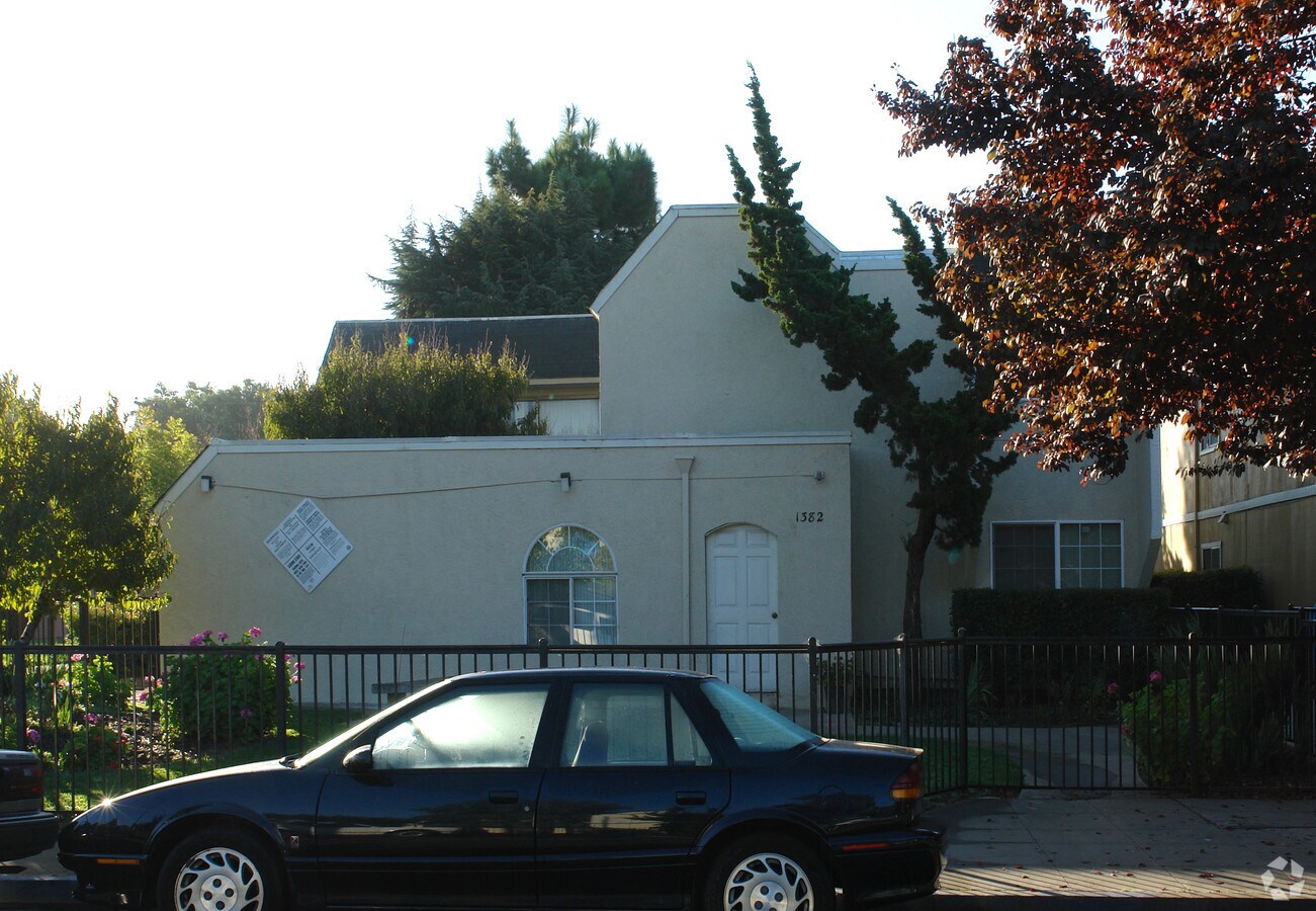 Photo - 1382 Tami Lee Drive