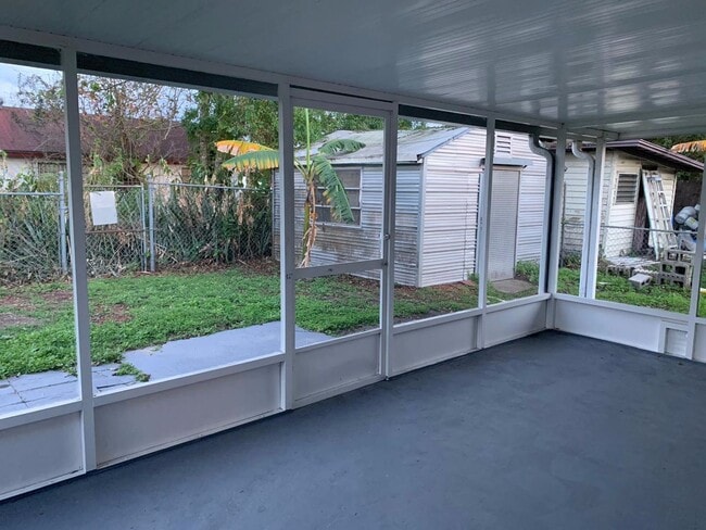 Photo - Available NOW ! - Single Family House in Orlando