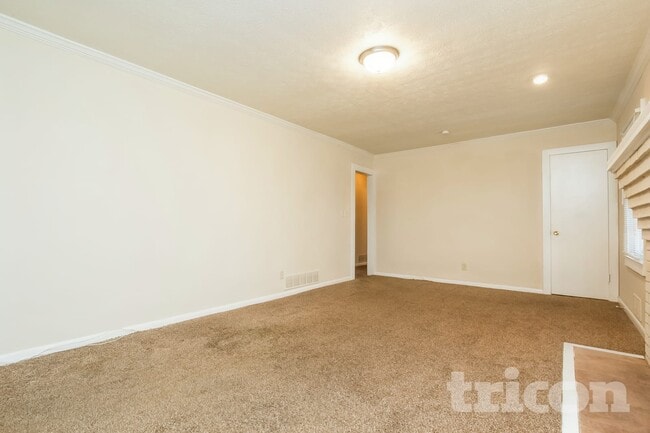 Photo - 3842 Wesley Dr