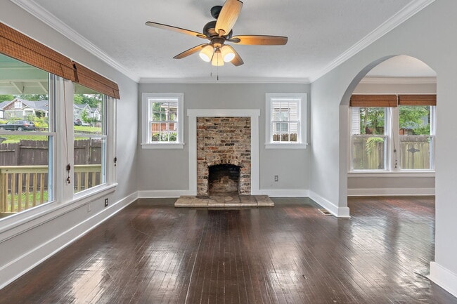 Photo - 1012 Cahal Ave