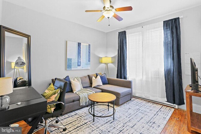 Photo - 1211 33rd St NW Unit 1