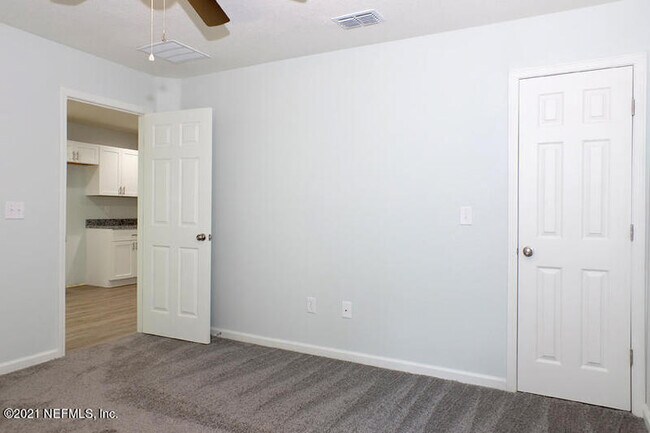 Photo - 4033 Owen Ave