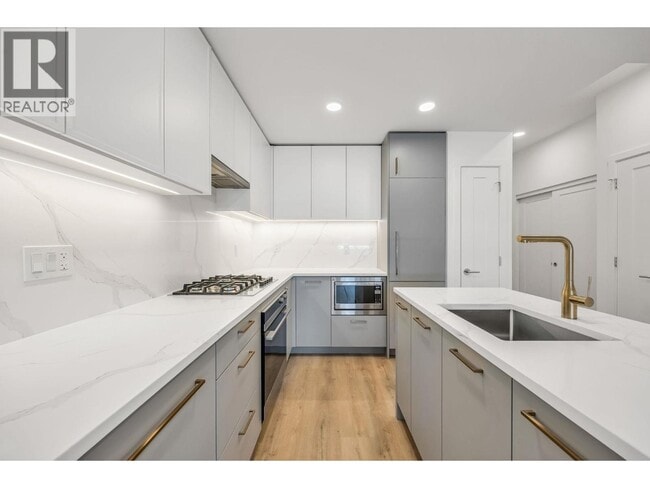 Photo - 375 Clayton St Unit 313