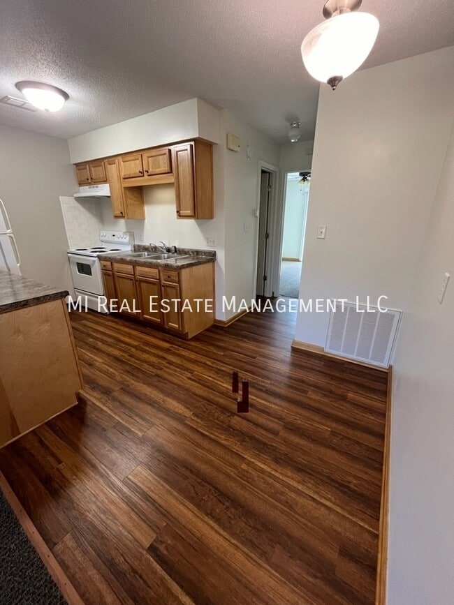 Photo - 7613 48th Ave