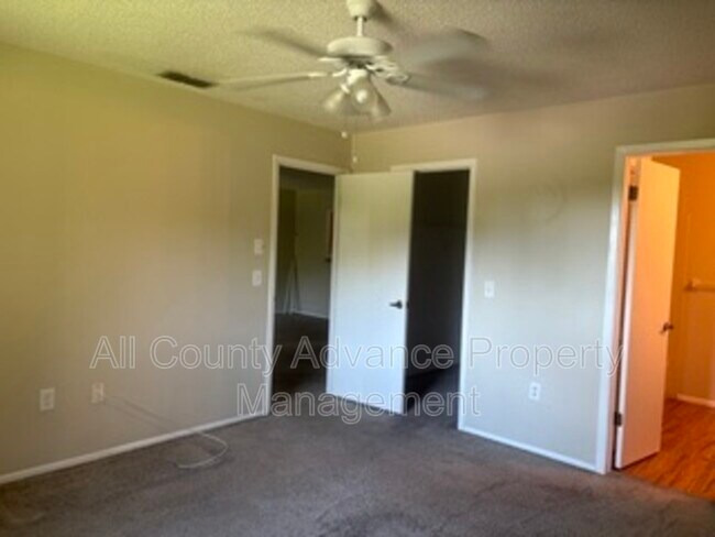 Photo - 7109 Kirsch Ct