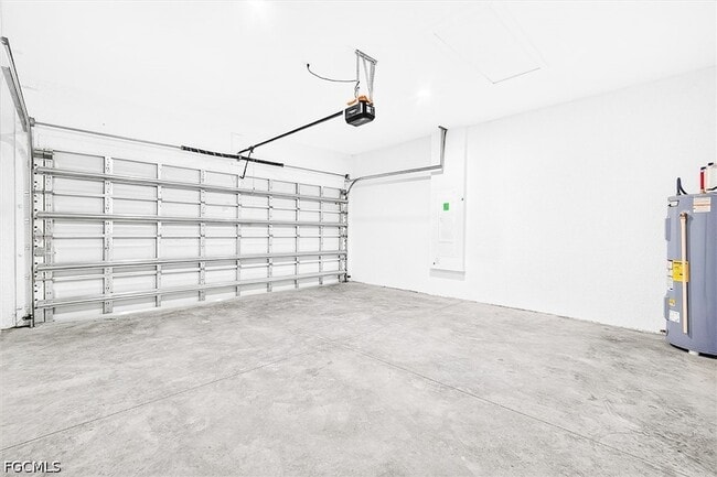 Photo - 723 Bering Ave S