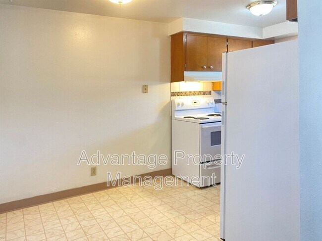 365 Jackson St W