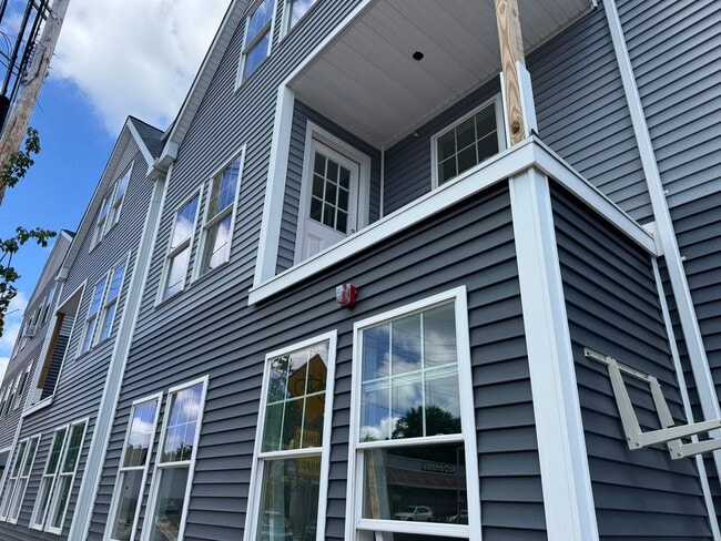 Photo - 1085 Whalley Ave Unidad 5