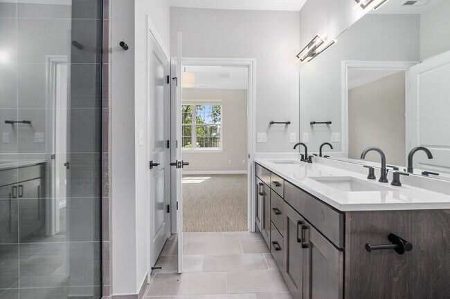Encore at Heritage Woods