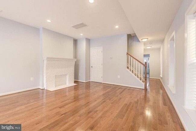 Photo - 1914 10th St NW