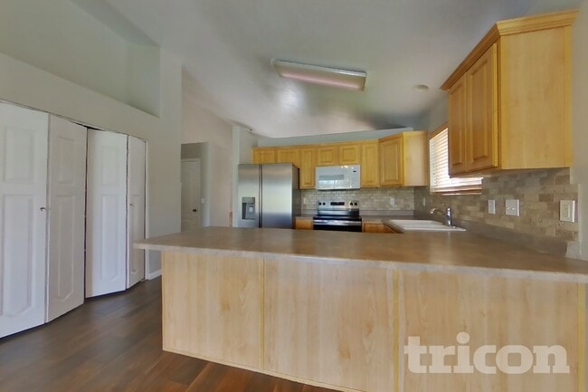 Photo - 1902 N 2895 W
