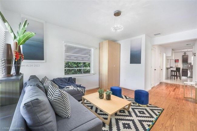 Photo - 3655 Oak Ave