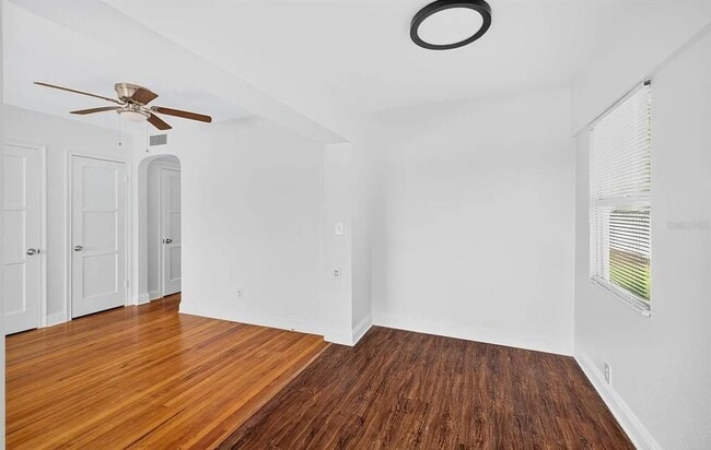 Photo - 5517 Gulfport Blvd S