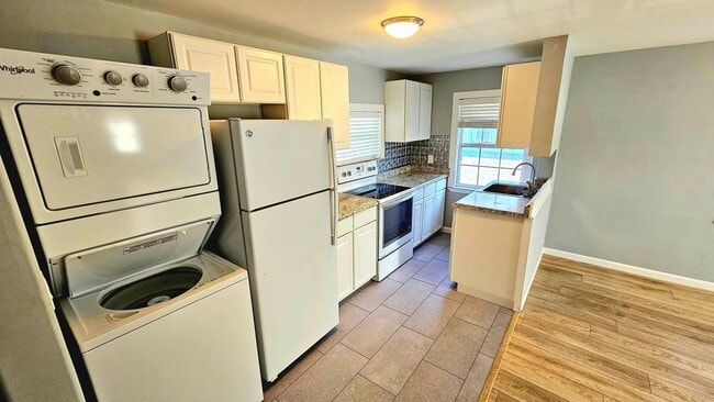 Photo - 2nd Floor Cocoa Village Bungalow, Including Electric and Water!