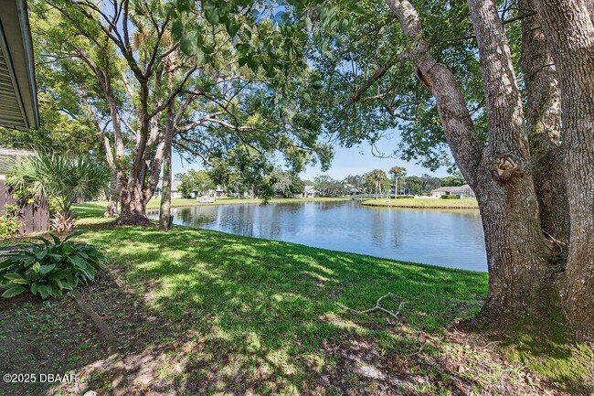 Photo - 125 Deer Lake Cir