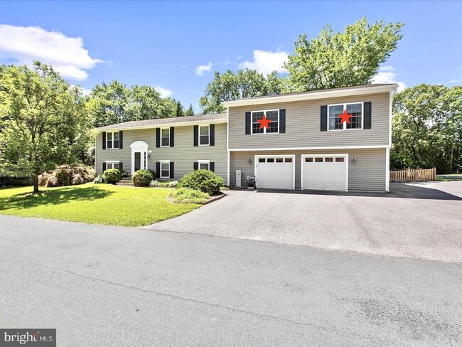 Building Photo - 1217 Somerset Rd Rental